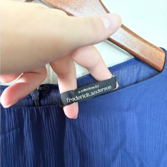 Frederick Anderson collection blue silk ruffle blouse tunic - Picture 3 of 4